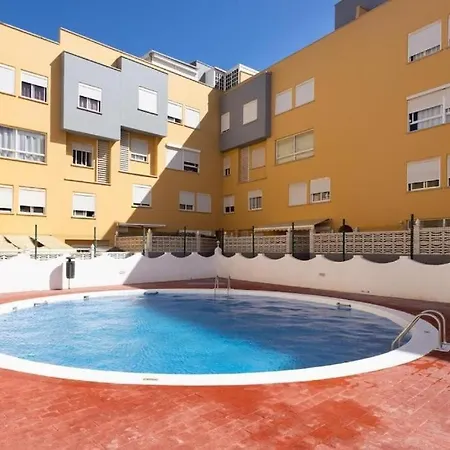 Ocean Breeze,pool,easy Parking,chill Out Апартаменты