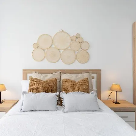 Ocean Breeze,pool,easy Parking,chill Out Apartament *